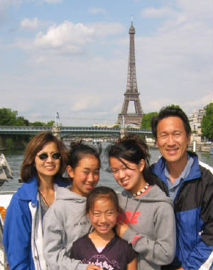 Eiffel_Family.jpg